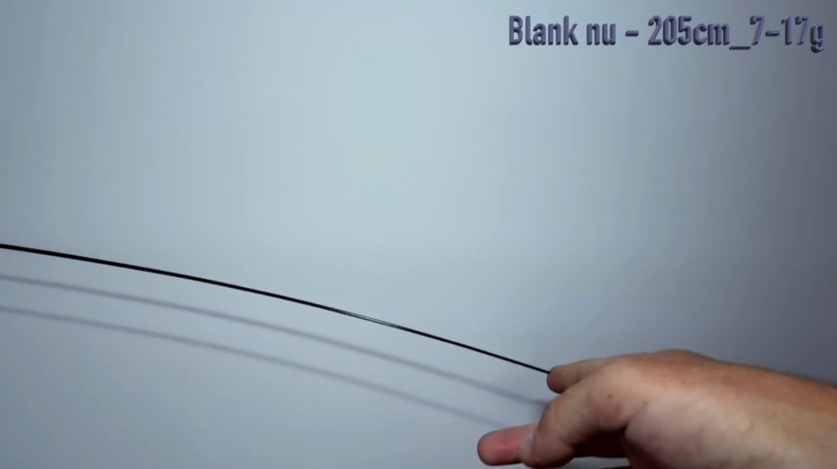 Blank brut 205 cm 7-17 g en flexion, sans peinture ni vernis — transmission directe et amortissement rapide