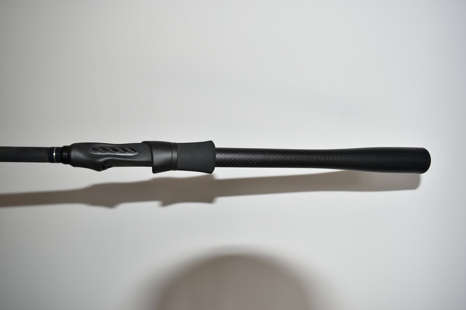 Détail du talon d'une canne à pêche sur-mesure