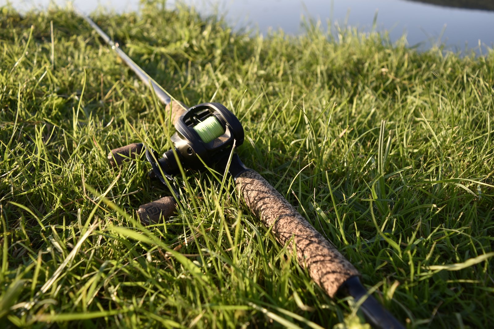 Pourquoi choisir une canne à pêche sur-mesure